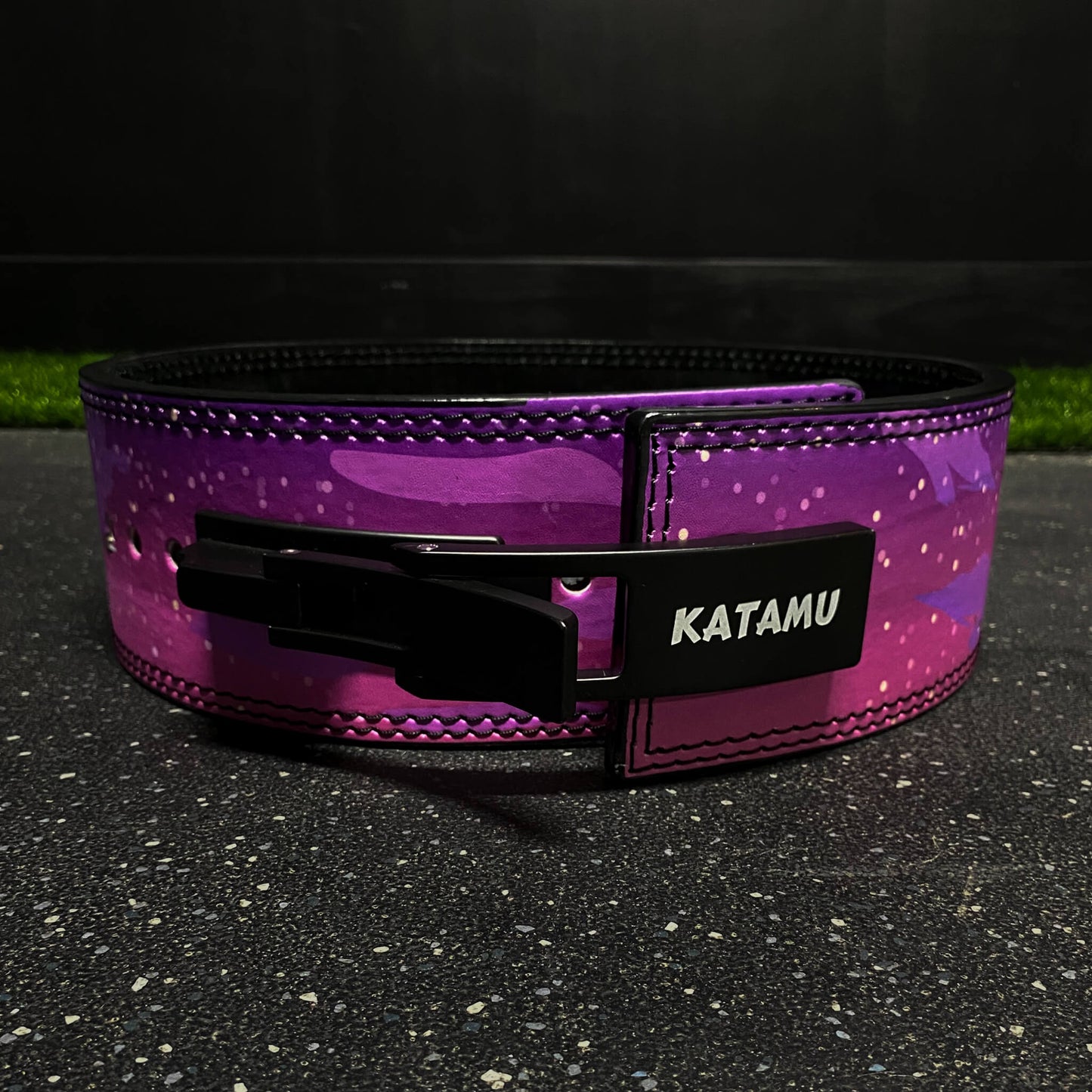 Graduation Lever Belt