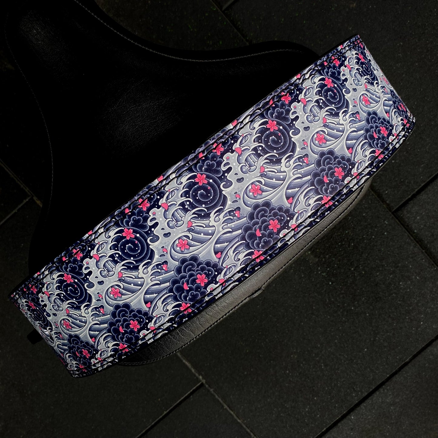 Floral Waves Lever Belt